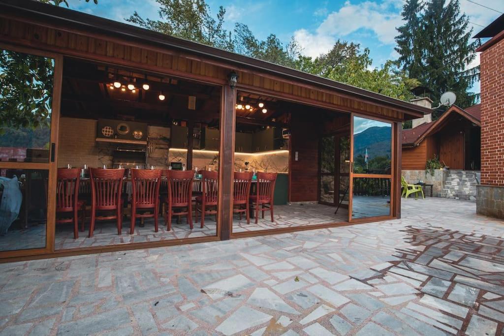 Duvaro Guesthouse Raduil Exteriér fotografie